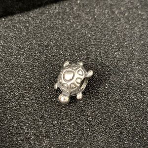 Pandora Turtle charm retired